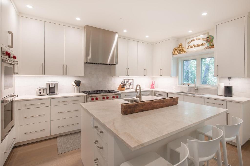 The Auberge Residences at Element 52 image 13
